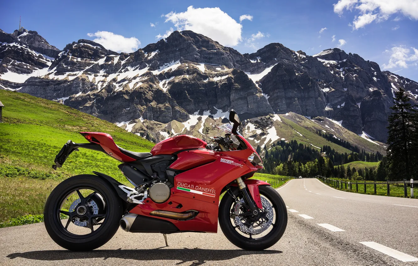 Фото обои дорога, горы, красный, мотоцикл, Ducati, superbike
