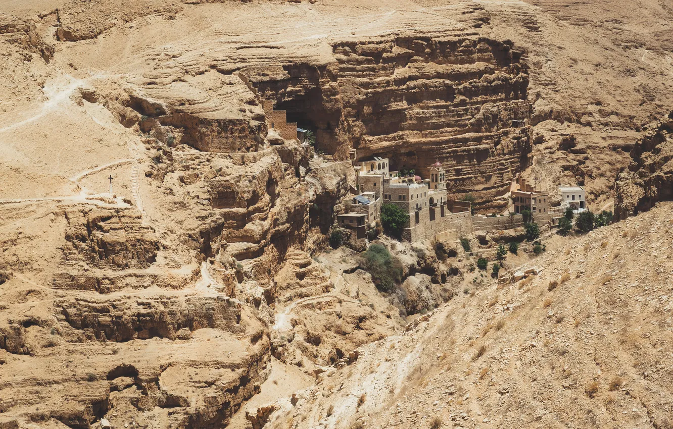 Фото обои city, mountains, hillside, cliff, arid