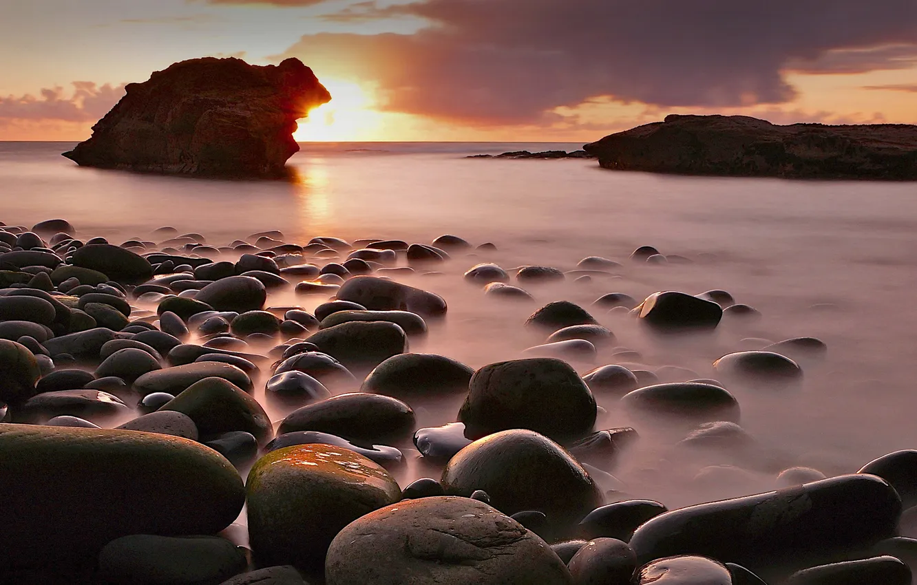 Фото обои море, солнце, скала, камни, Ирландия