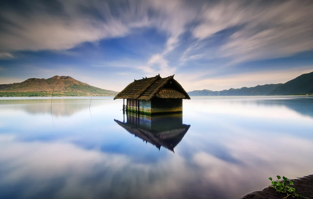 Фото обои Bali - Indonesia, Batur Lake, Lake House
