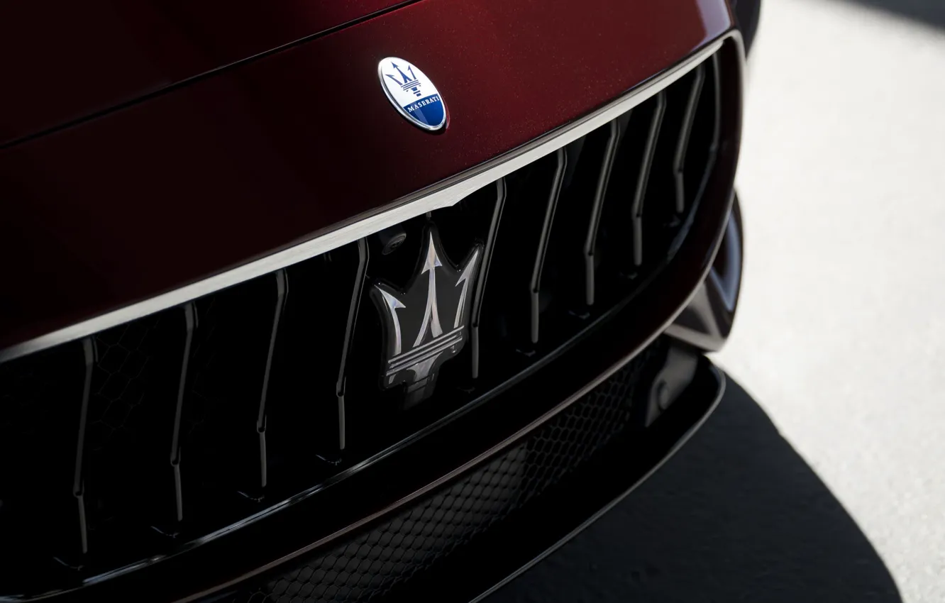 Фото обои Maserati, Quattroporte, logo, Maserati Quattroporte Modena
