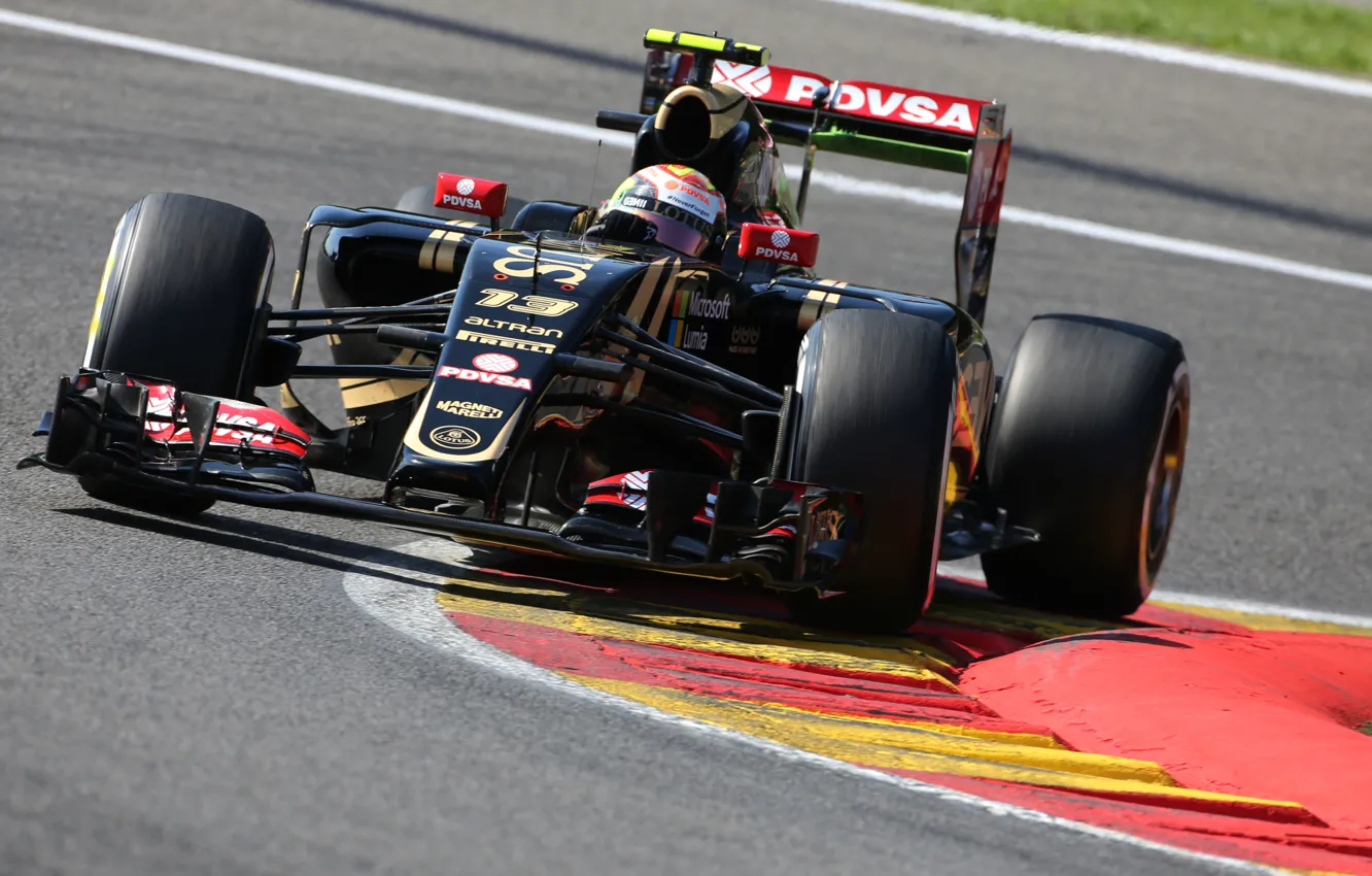 Фото обои Поворот, Lotus, Formula 1, Pastor Maldonado, E23