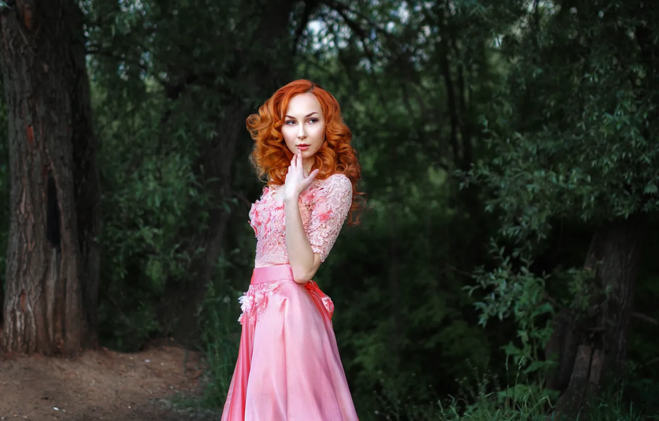 Фото обои природа, волосы, Девушка, платье, рыжая, причёска, Алексей Кишечкин, Анна Боевая