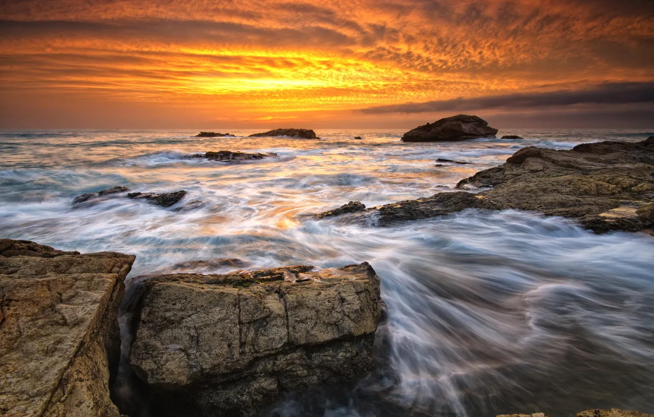 Фото обои волны, пейзаж, камни, океан, рассвет