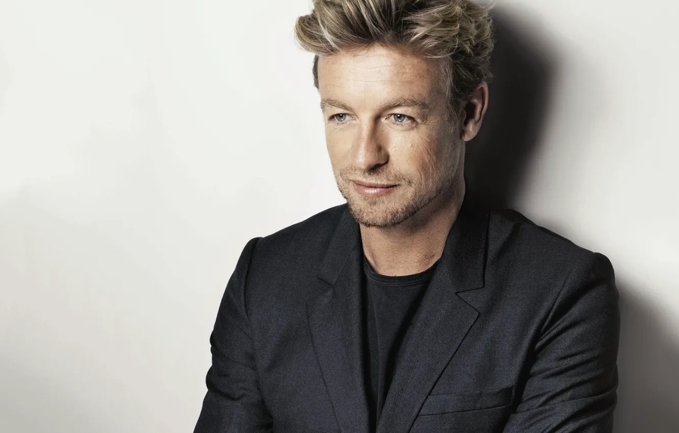 Фото обои взгляд, костюм, актер, Саймон Бейкер, Simon Baker