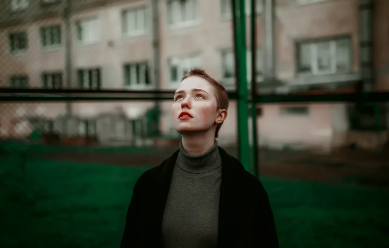 Фото обои губки, пальто, Никита Ильичёв, Аня Кивотова