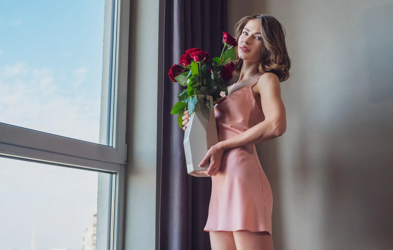 Фото обои dress, flowers, model, women, window, brunette, standing, MetArt