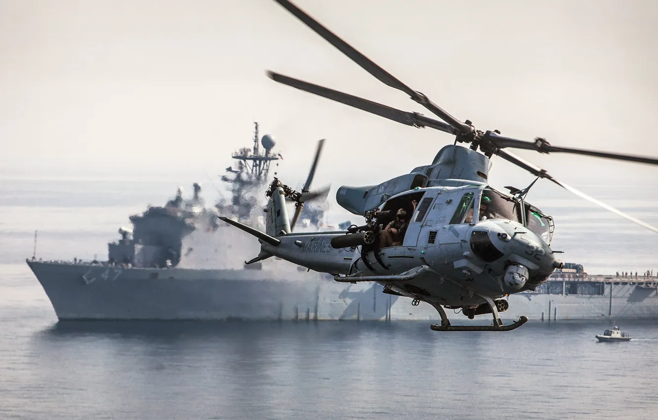 Фото обои корабль, США, вертолёт, отряд, многоцелевой, 15-й экспедиционный, Bell UH-1Y Venom, морской пехоты