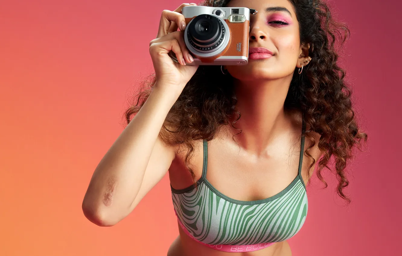 Фото обои girl, sexy, lingerie, cleavage, hot girl, eyes, smile, beautiful