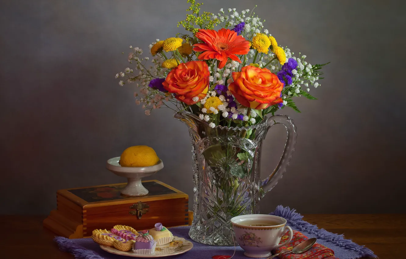 Фото обои лимон, чай, розы, букет, пирожные