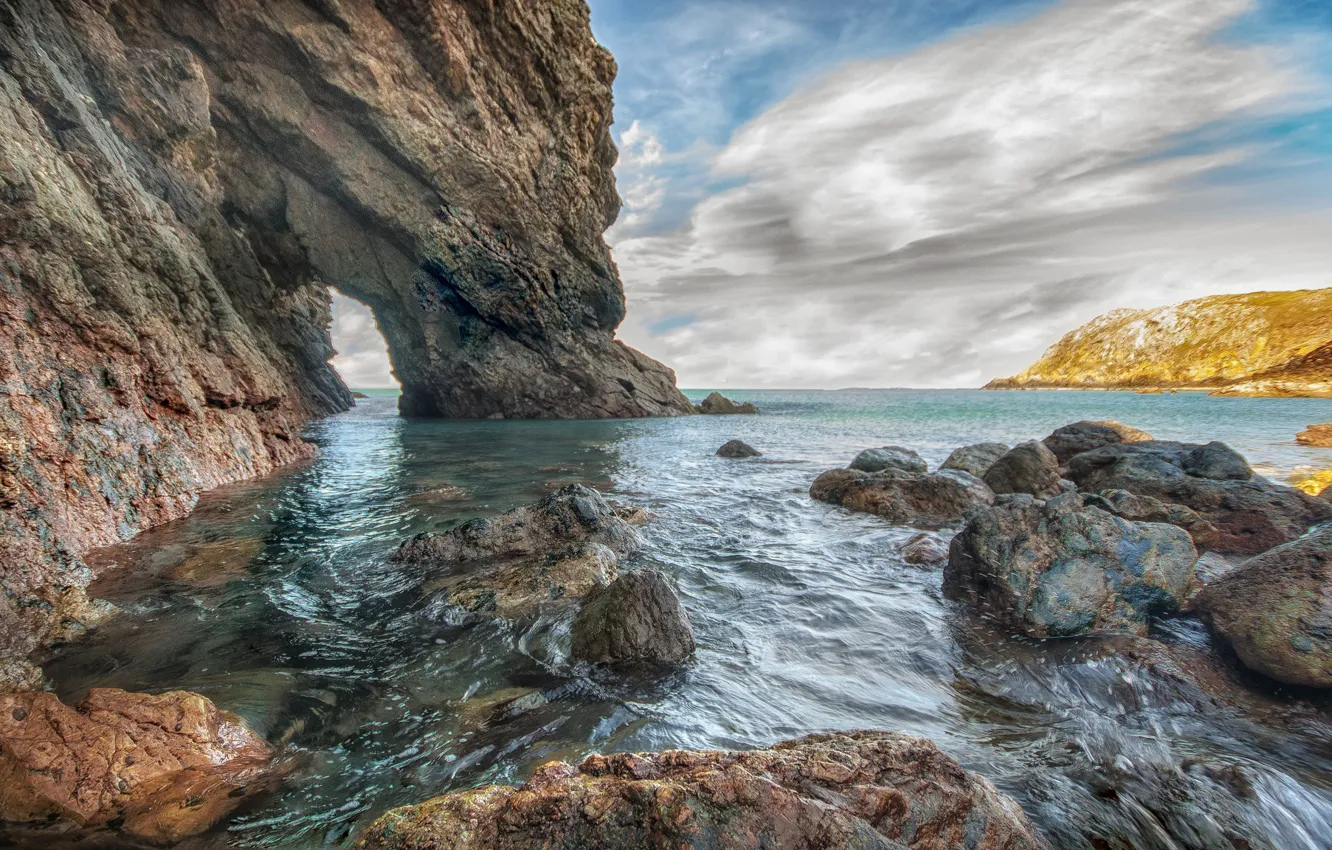 Фото обои море, облака, камни, скалы, Уэльс