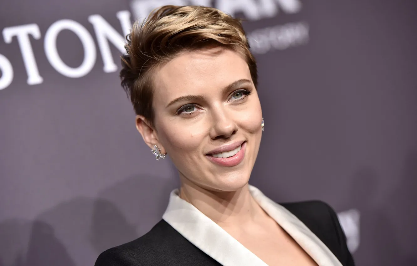 Фото обои улыбка, актриса, знаменитость, Scarlet Johansson