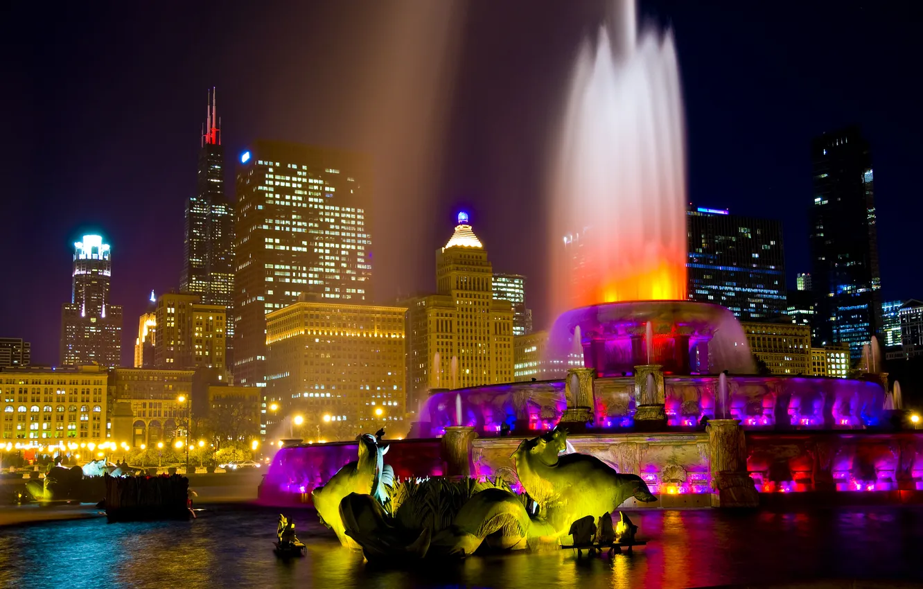 Фото обои ночь, город, огни, Чикаго, фонтан, США, Иллиноис, илюминация