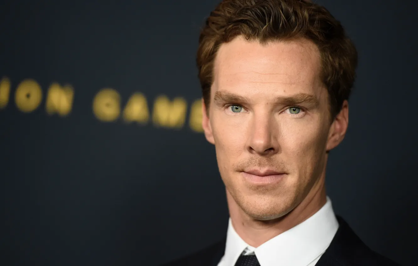 Фото обои фон, галстук, пиджак, Бенедикт Камбербэтч, Benedict Cumberbatch, белая рубашка, британский актер