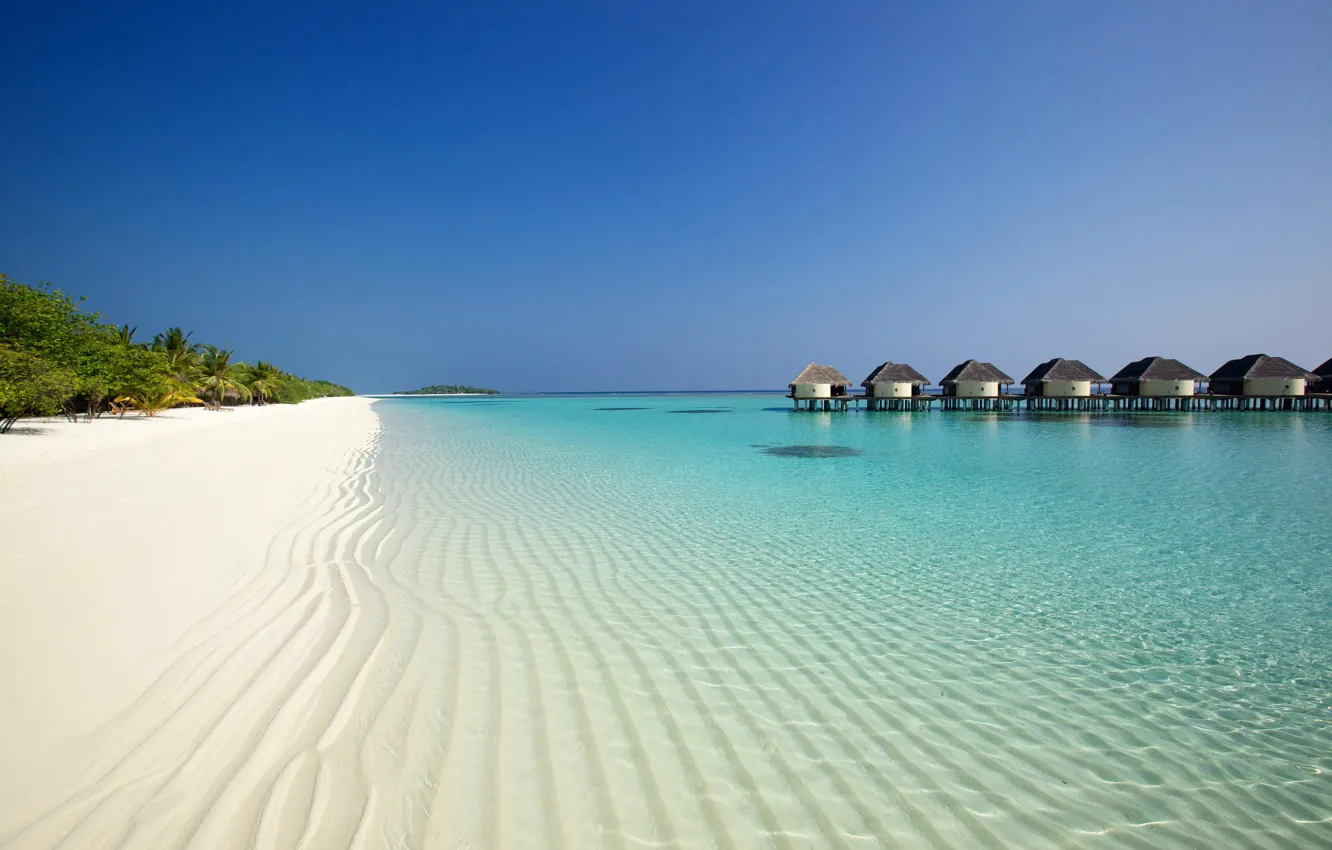 Фото обои песок, пляж, пальмы, океан, отель, бунгало, Male, Kanuhura