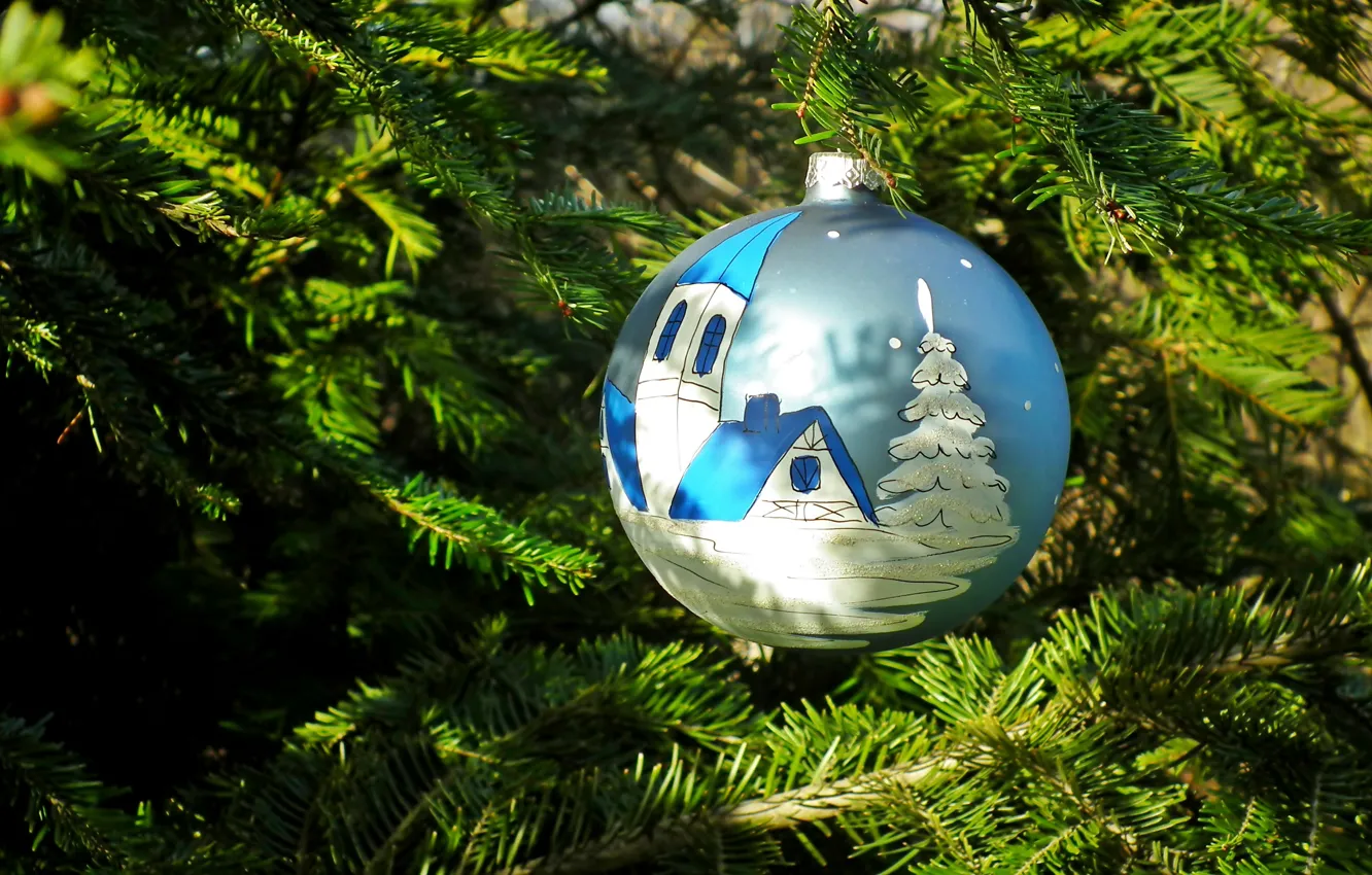 Фото обои зима, свет, ветки, праздник, голубой, рисунок, шарик, Рождество