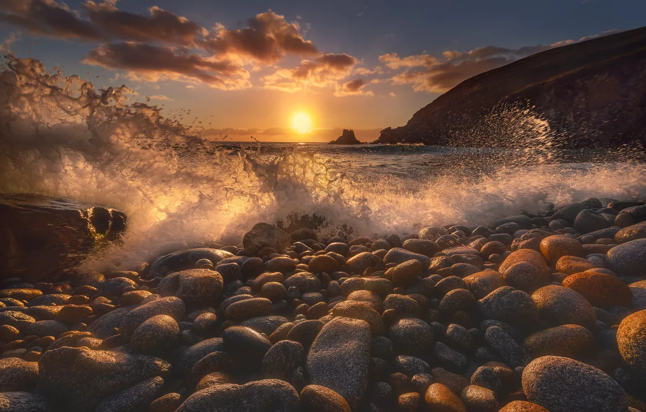 Фото обои пляж, галька, волна, Солнце, beach, sun, wave, pebbles