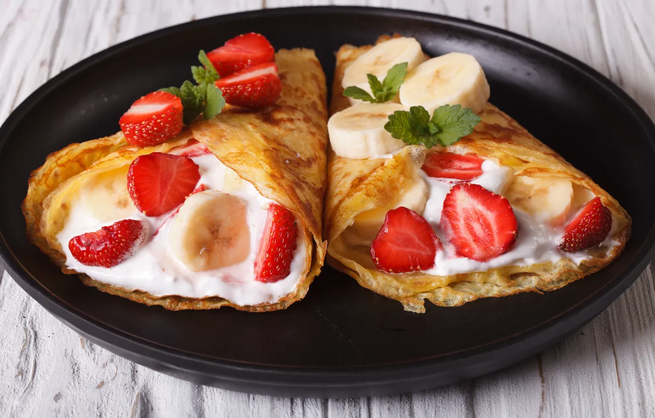 Фото обои ягоды, клубника, банан, wood, strawberry, dessert, сметана, pancake