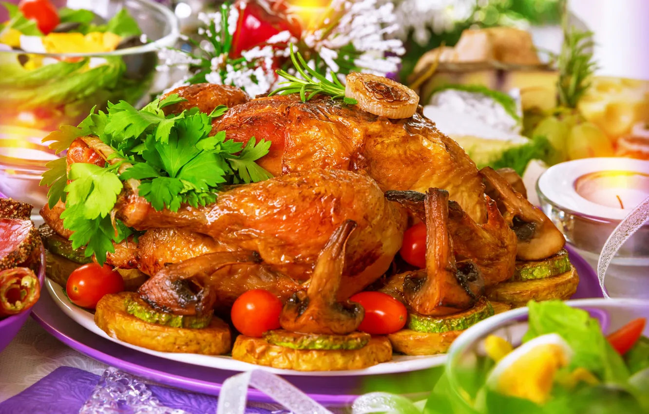 Фото обои праздник, грибы, курица, жареная, гарнир, жареная курица
