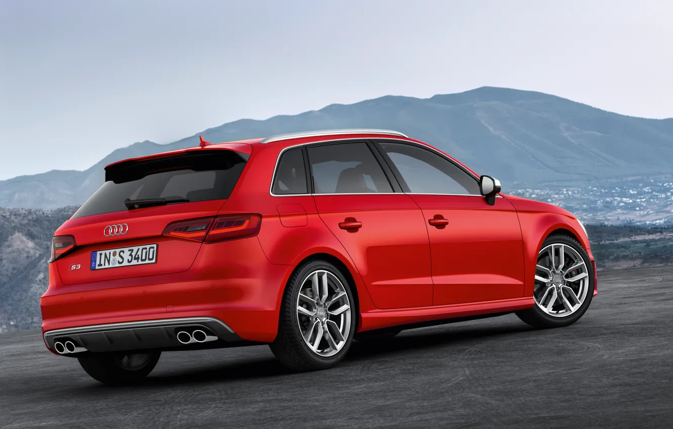 Фото обои горы, красный, Audi, хэтчбек, 5-doors, Hot hatch