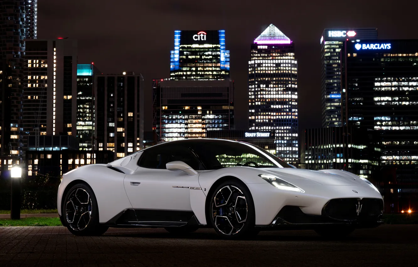 Фото обои city, lights, supercar, maserati, night, made in Italy, mc20