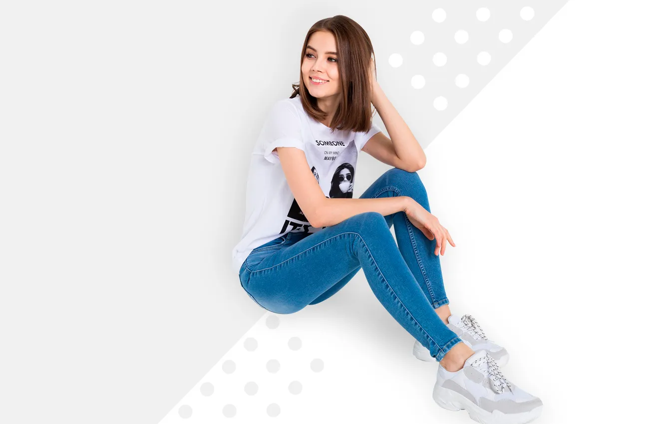 Фото обои girl, model, pretty, jeans, sweet, adorable, long-haired, sneakers