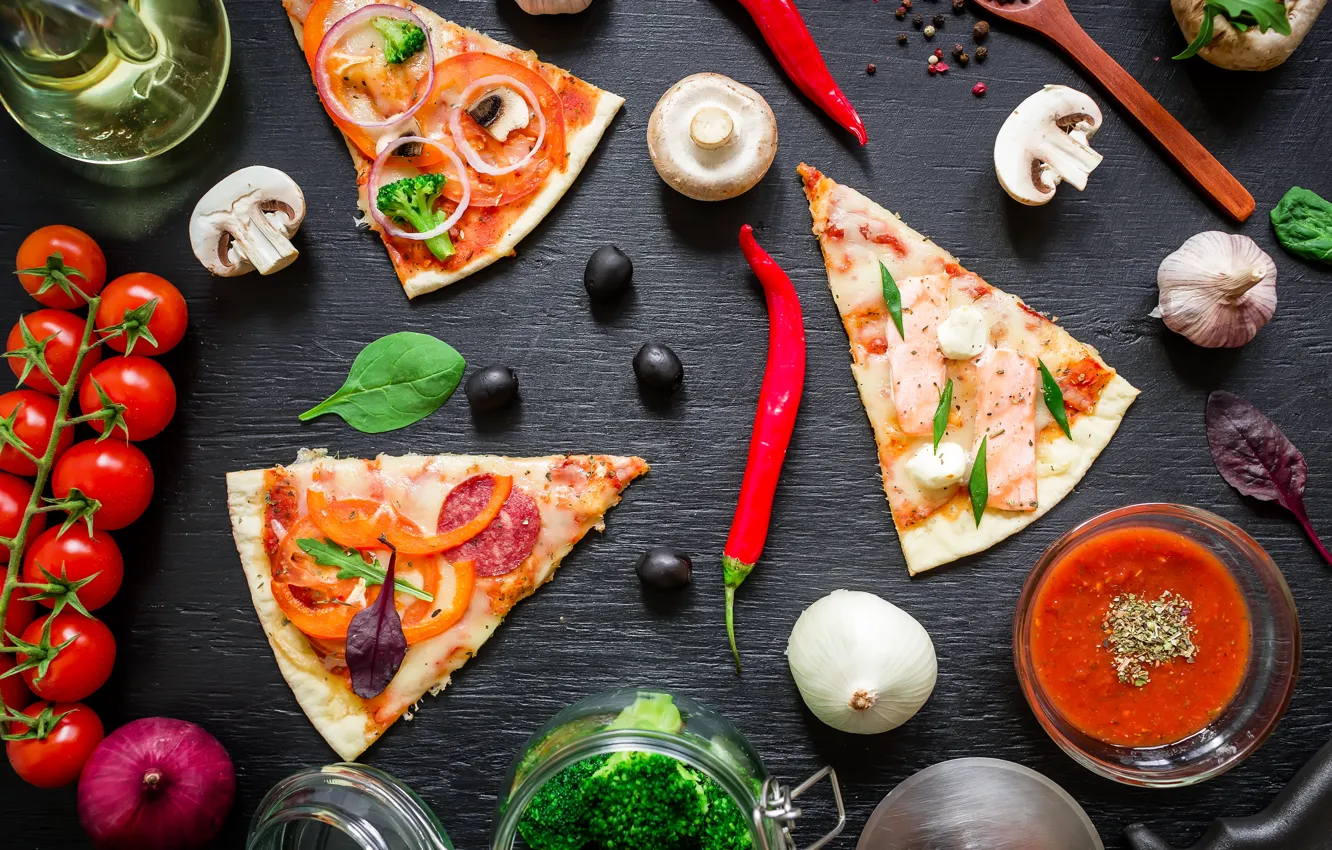 Фото обои стол, еда, пицца, Italian, Pizza, деревянный стол, Tasty
