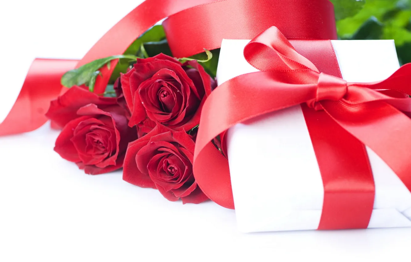 Фото обои любовь, цветы, праздник, коробка, подарок, чувства, розы, шелк