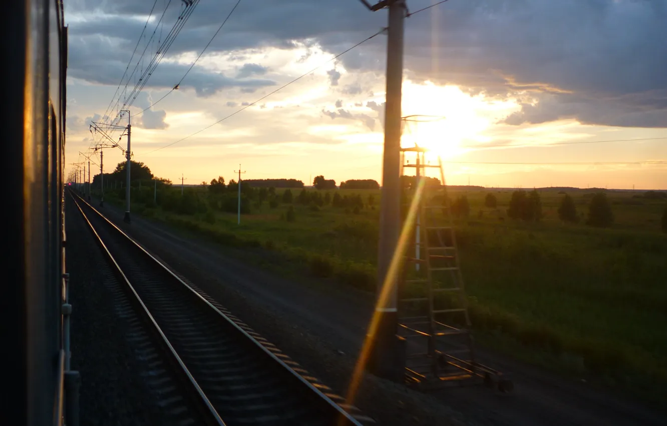 Фото обои дорога, поле, небо, облака, закат, природа, рельсы, ржд