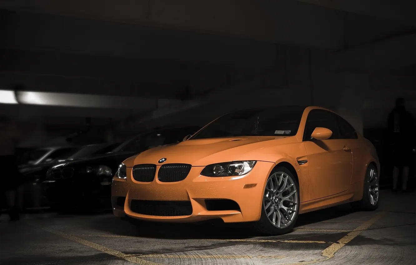 Фото обои оранжевый, bmw, бмв, купе, тень, парковка, orange, e92