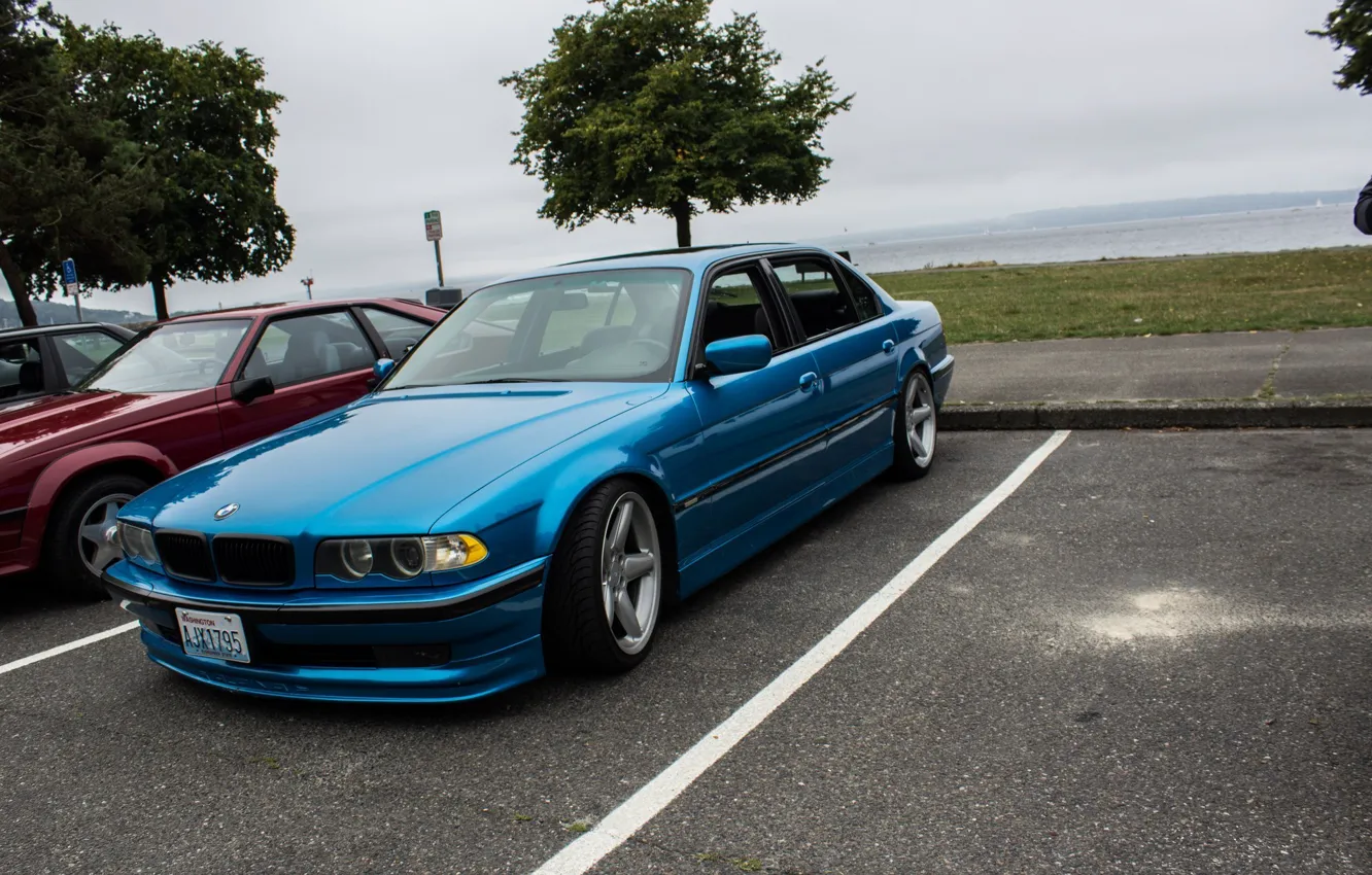 Фото обои BMW, blue, 7series, E38