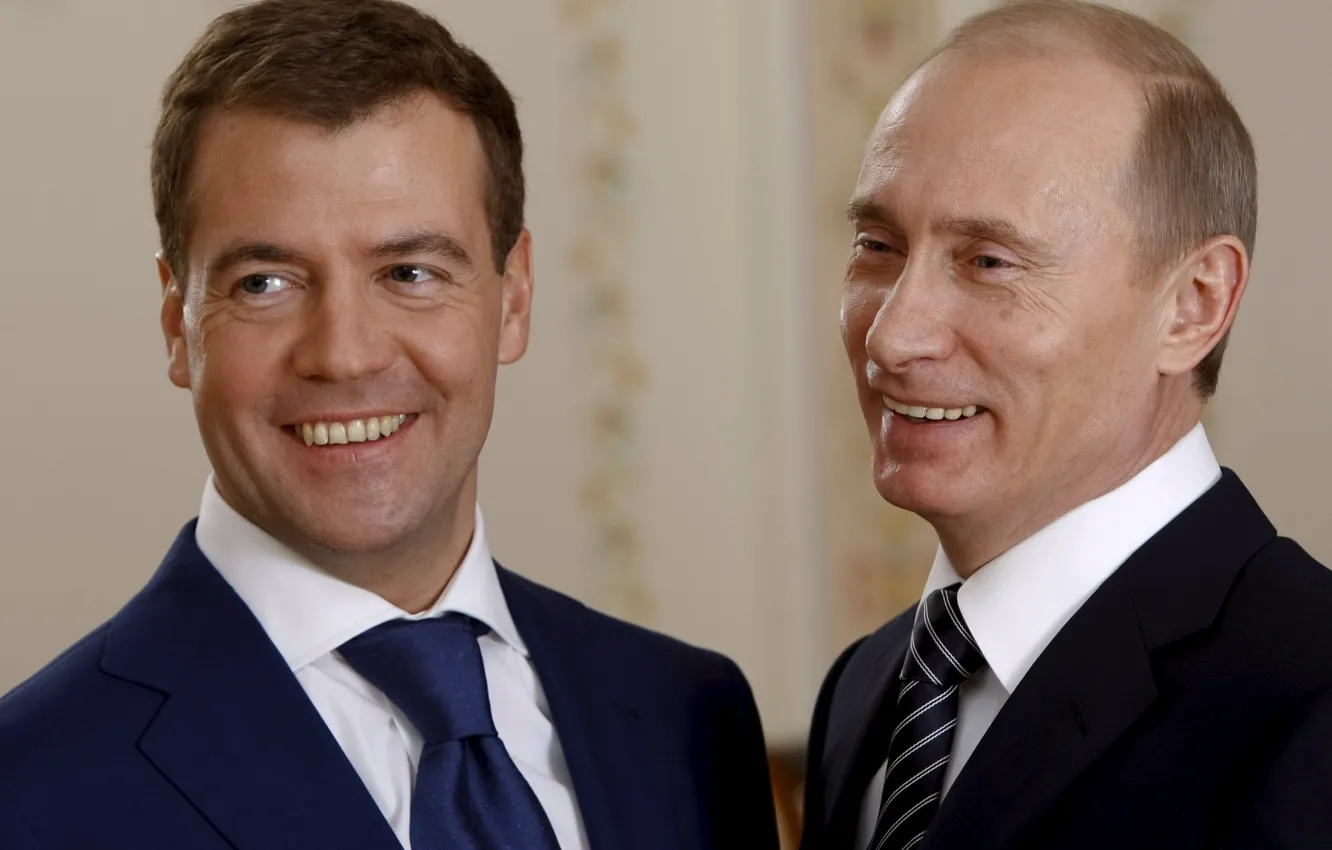 Фото обои политика, Дмитрий Медведев, Владимир Путин, Премьер-министр России, Президент России