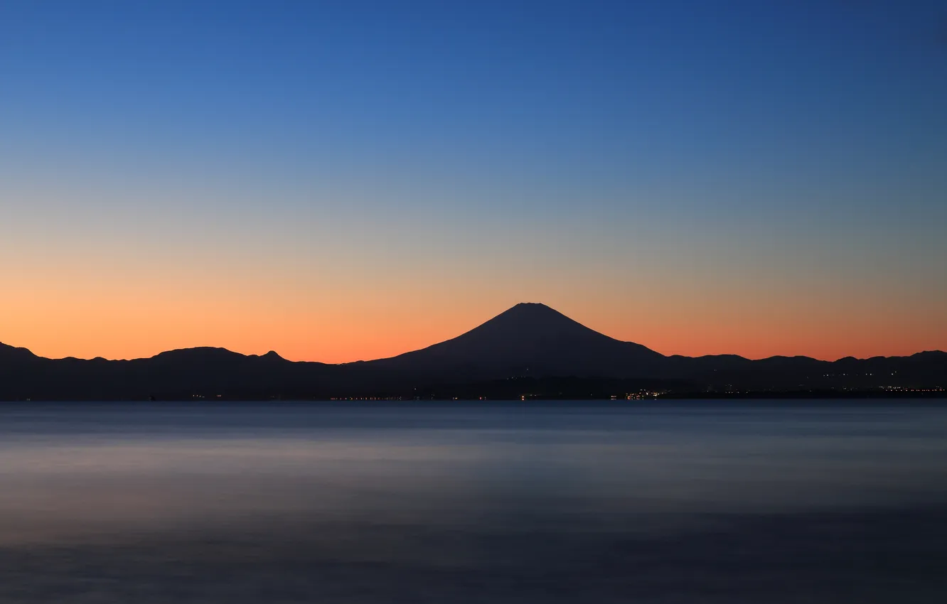 Фото обои горы, озеро, вечер, Япония, горизонт, сумерки, Fuji