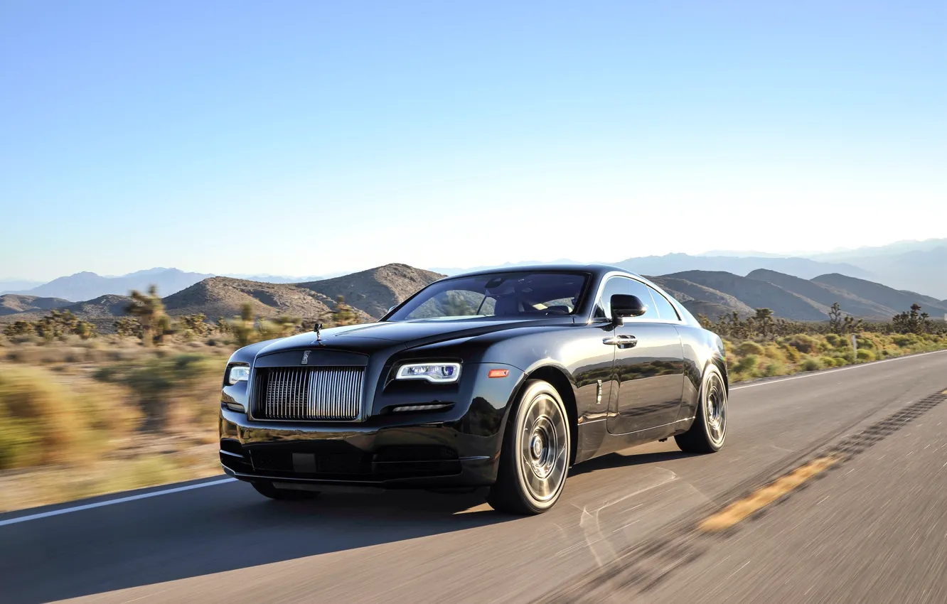 Фото обои дорога, небо, скорость, Rolls-Royce, автомобиль, шикарный, Роллс-Ройс, Wraith