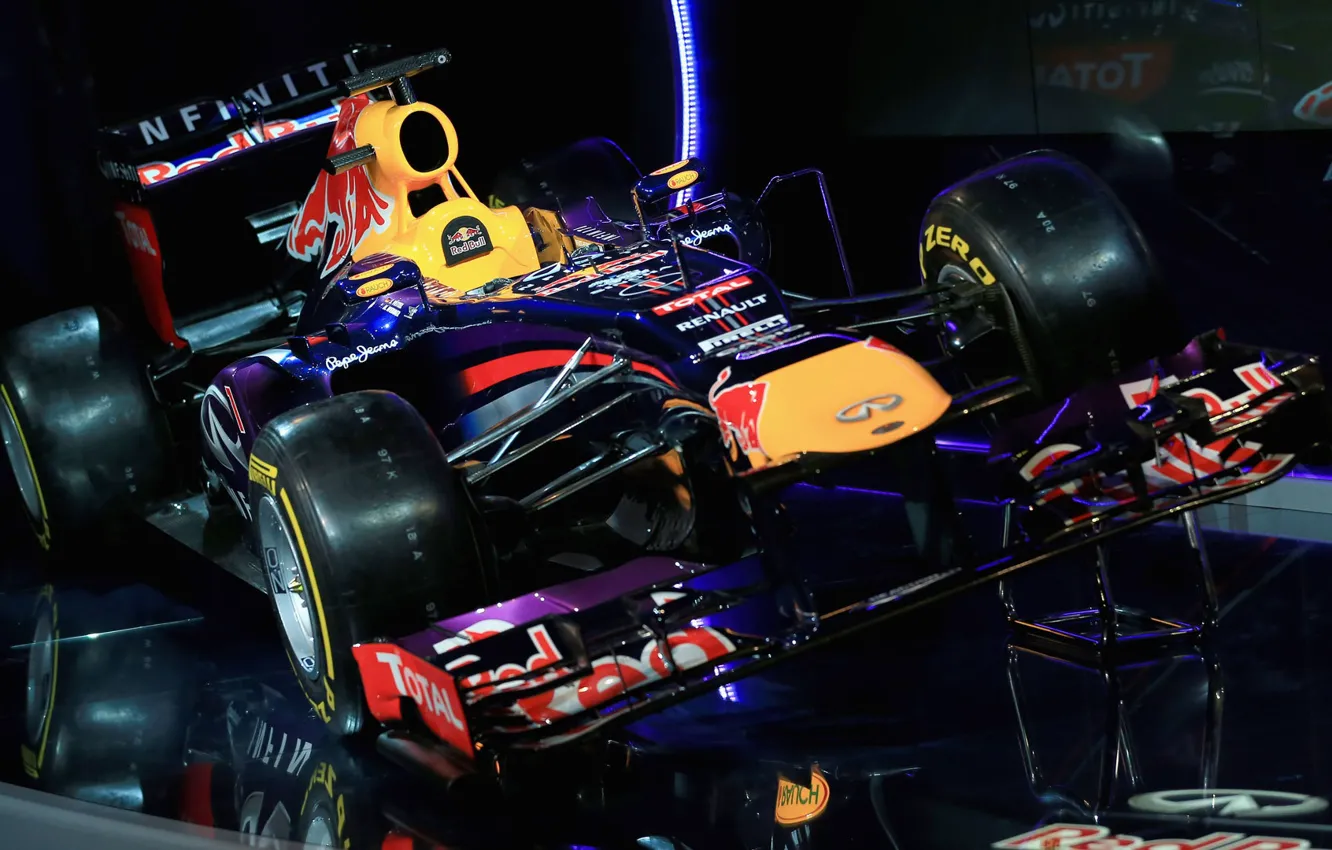 Фото обои Red Bull, 2013