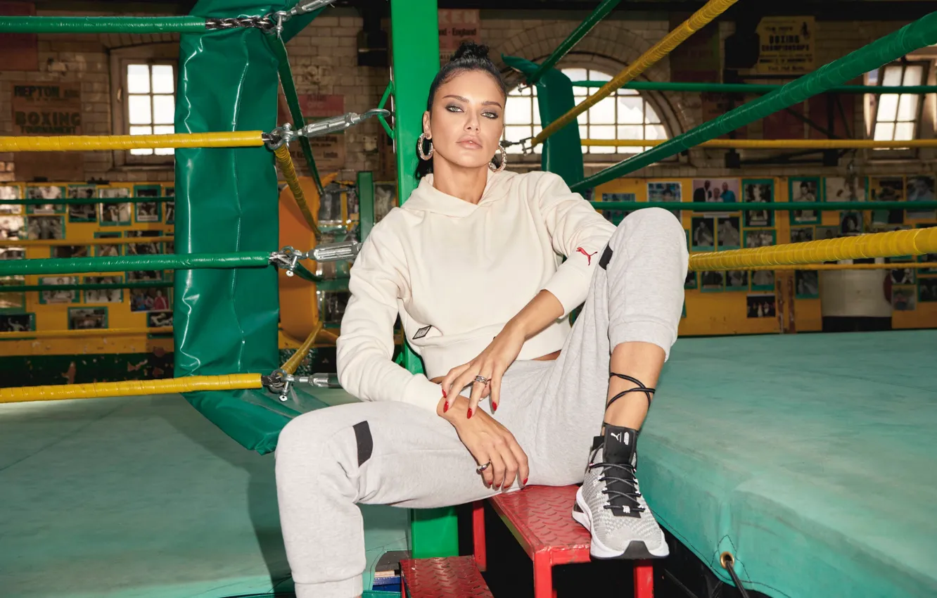 Фото обои взгляд, поза, макияж, фигура, Адриана Лима, Adriana Lima, ринг, канаты