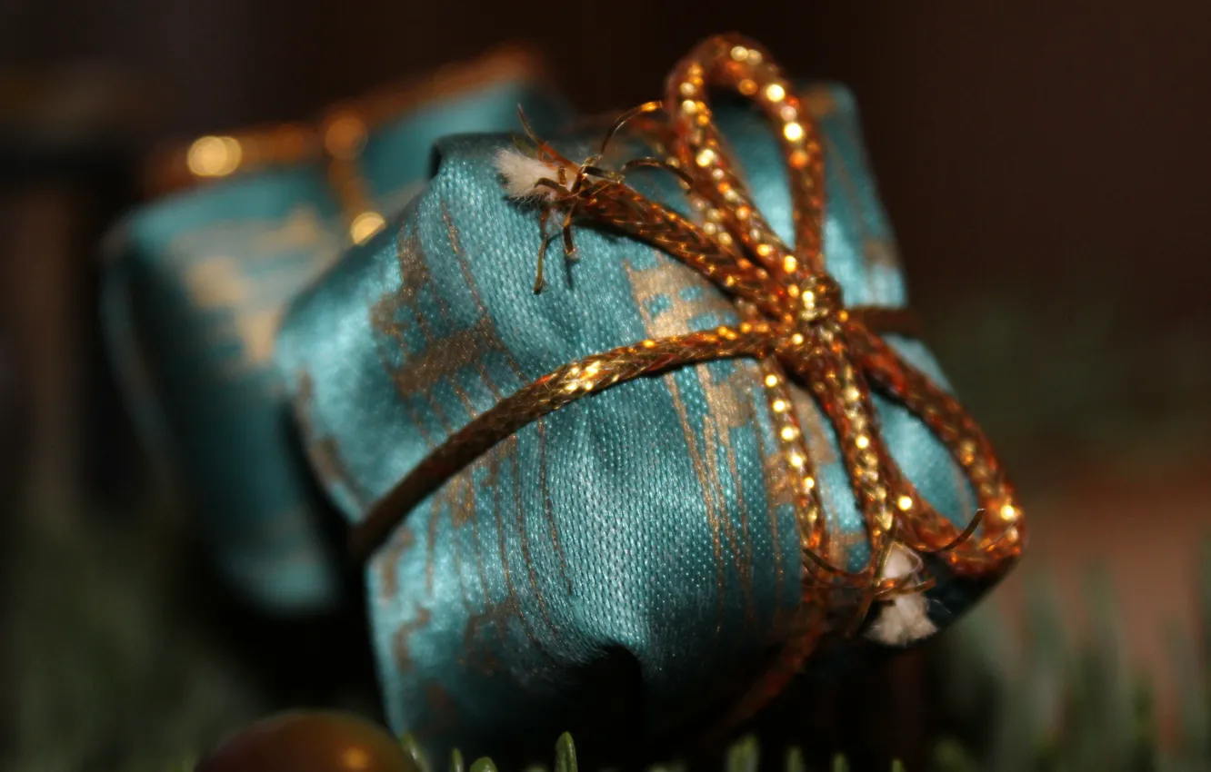 Фото обои праздник, новый год, рождество, лента, подарки, упаковка