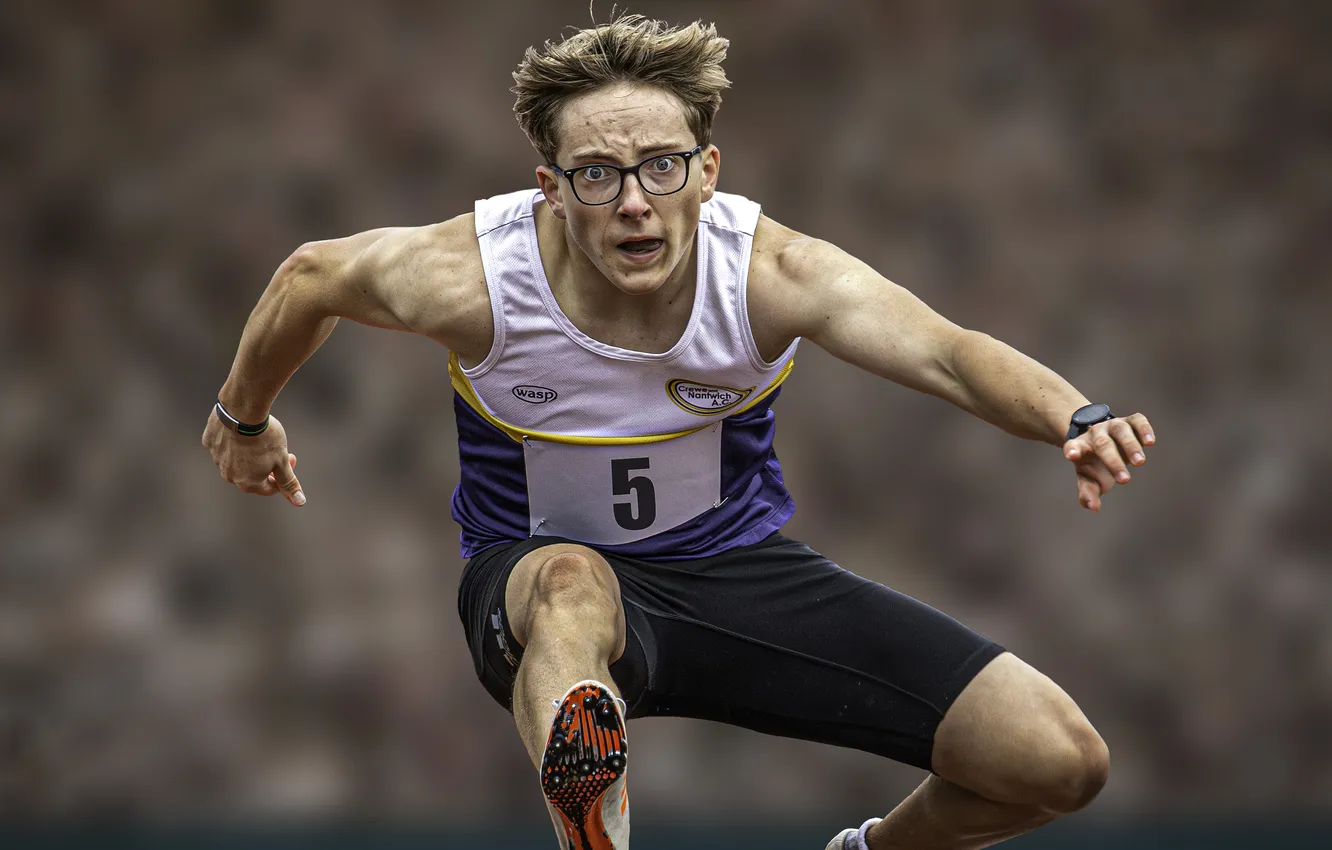 Фото обои competition, athlete, concentration, running, effort, bounce