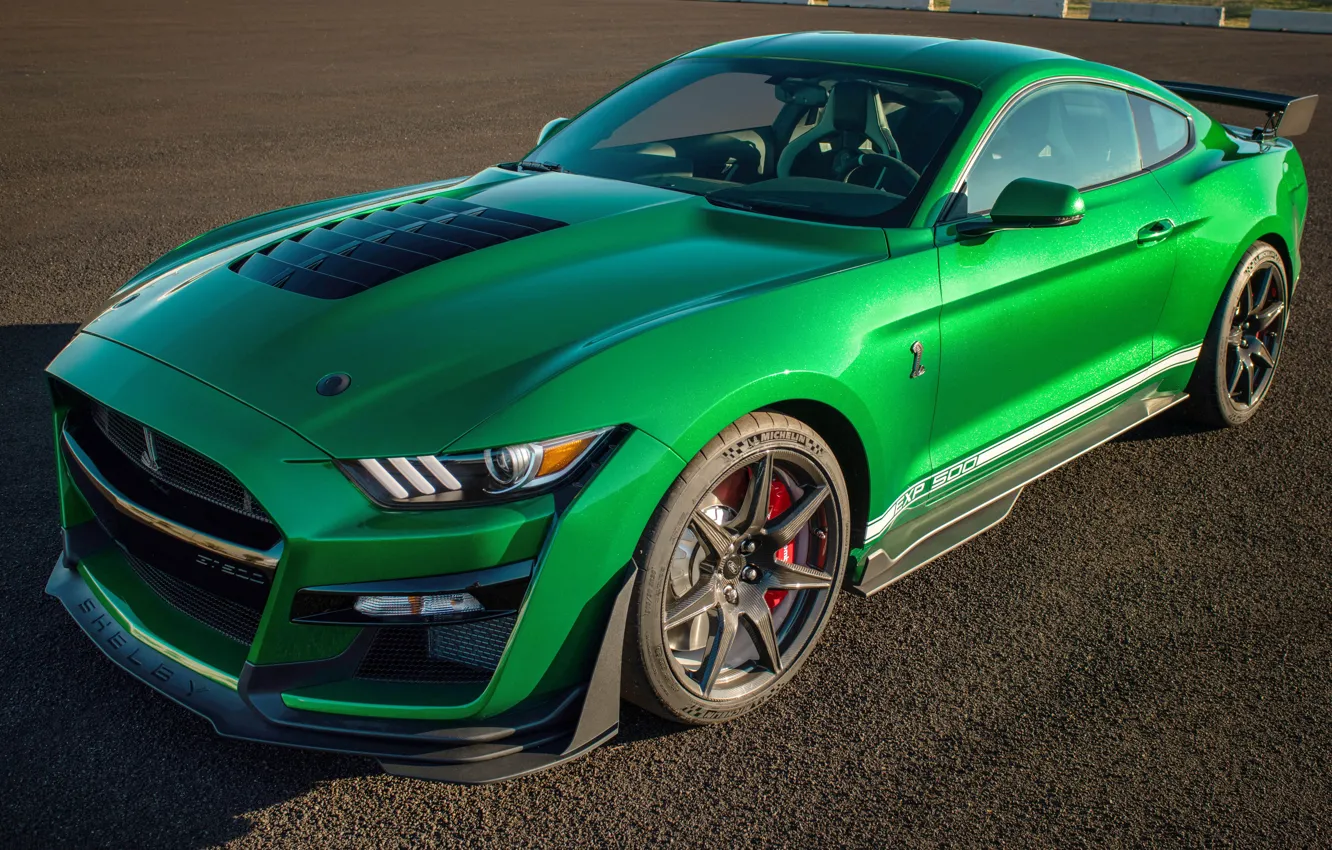 Ford mustang shelby gt500 образца 2020 года