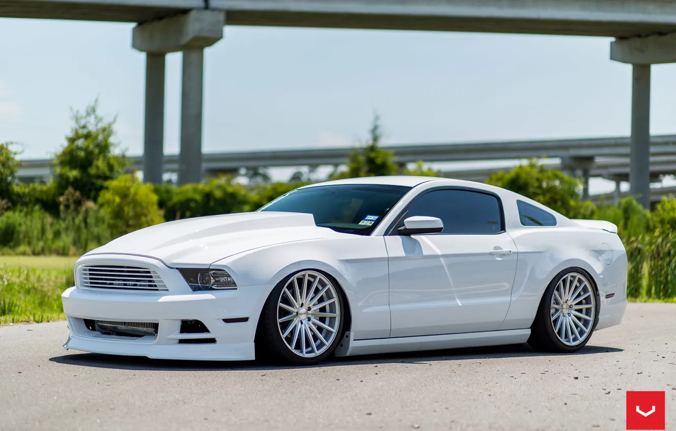 Фото обои mustang, white, ford, vossen