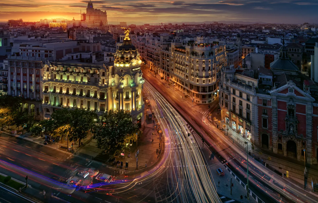 Фото обои город, огни, вечер, Испания, улицы, Мадрид