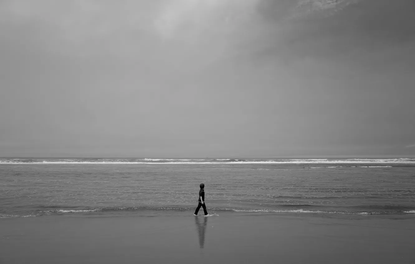 Фото обои море, волны, пляж, отражение, ребенок, тень, буря, зеркало