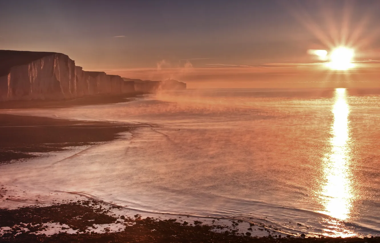 Фото обои море, закат, туман, England, Cuckmere Haven