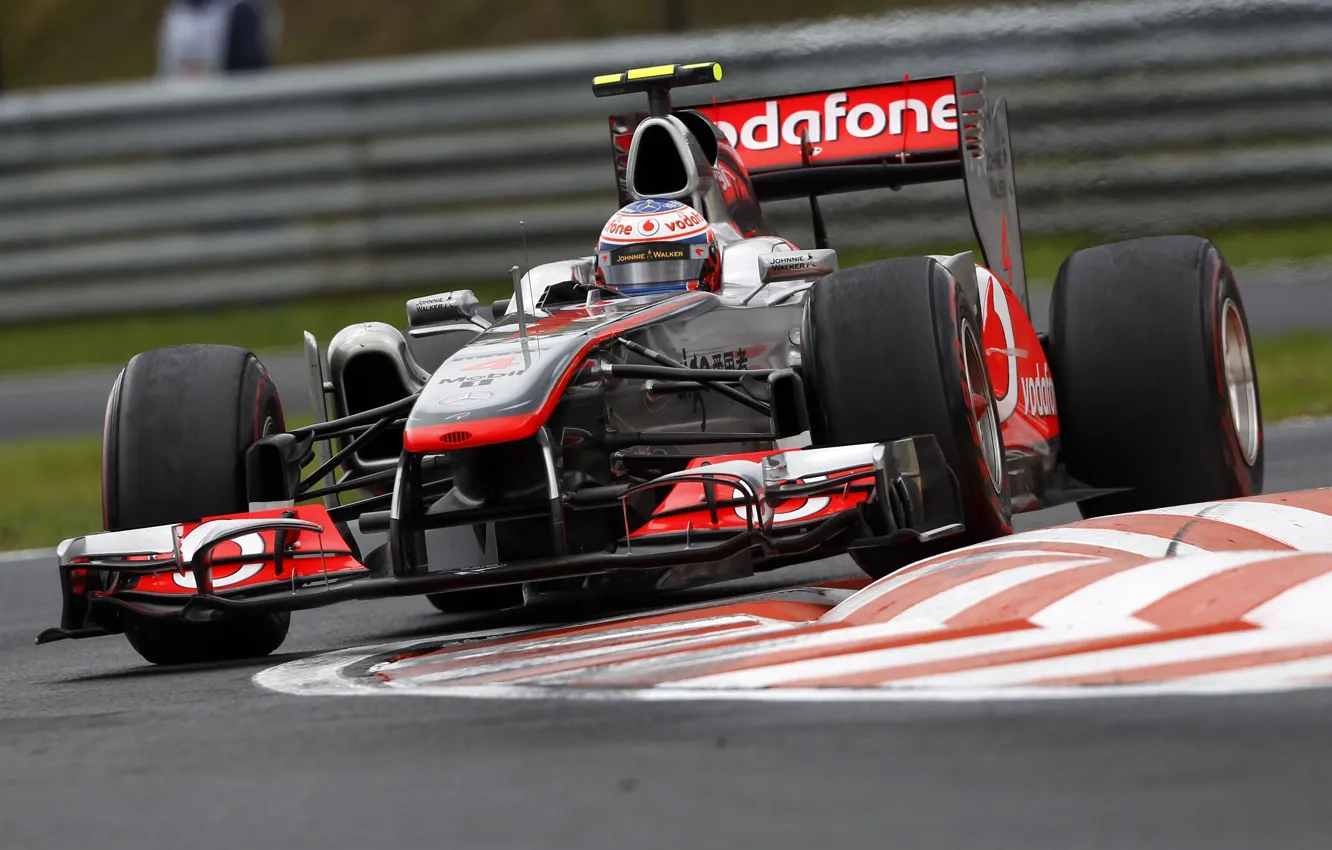 Фото обои McLaren, поворот, 2011, Jenson Button, гран-при Венгрии