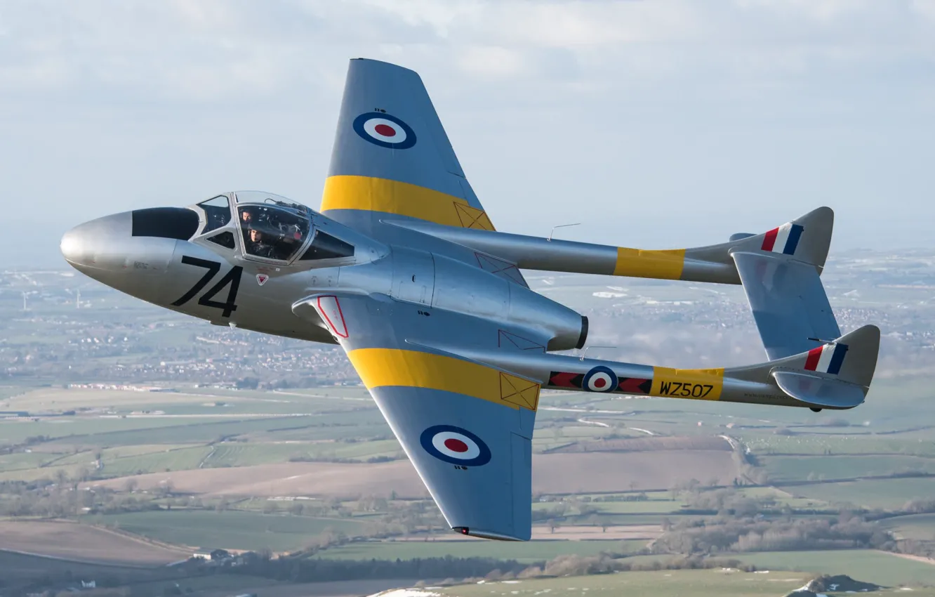 Фото обои Истребитель, Vampire, RAF, De Havilland Vampire, Учебно-боевой, de Havilland Aircraft Company, De Havilland DH-115 Vampire …