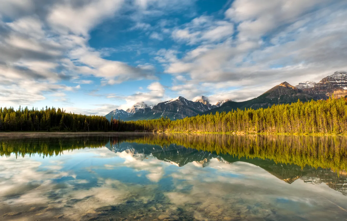 Фото обои небо, прозрачность, горы, озеро, отражение, канада, canada
