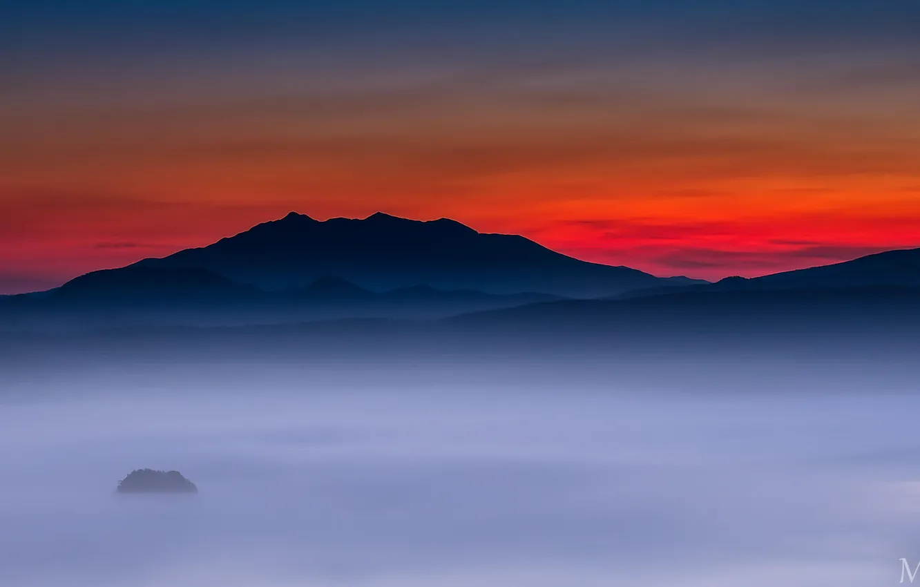Фото обои горы, туман, рассвет, photo by Miki