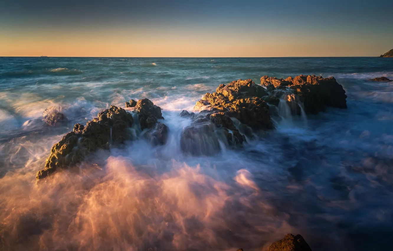 Фото обои вода, камни, океан, рассвет, прибой
