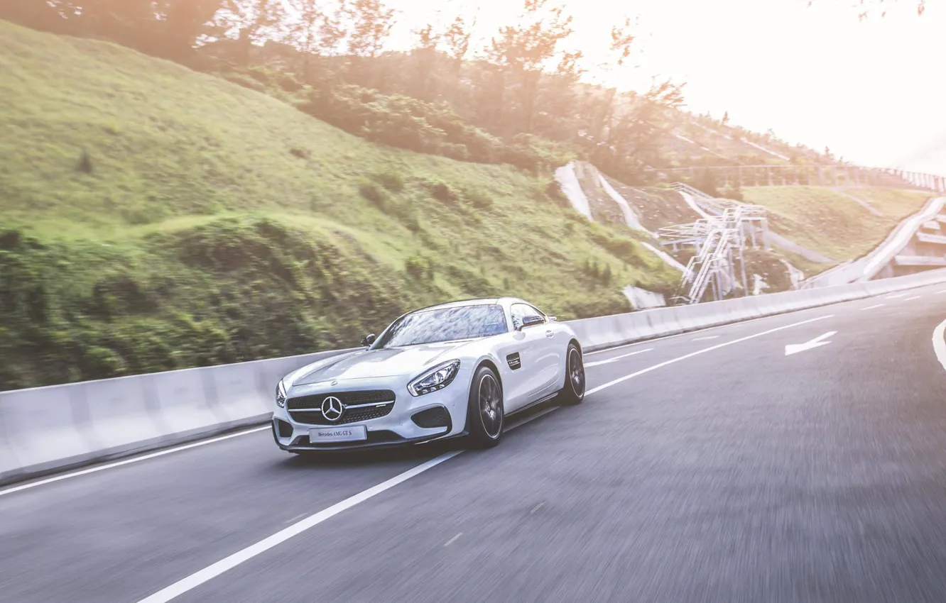 Фото обои Mercedes, motion, AMG GT