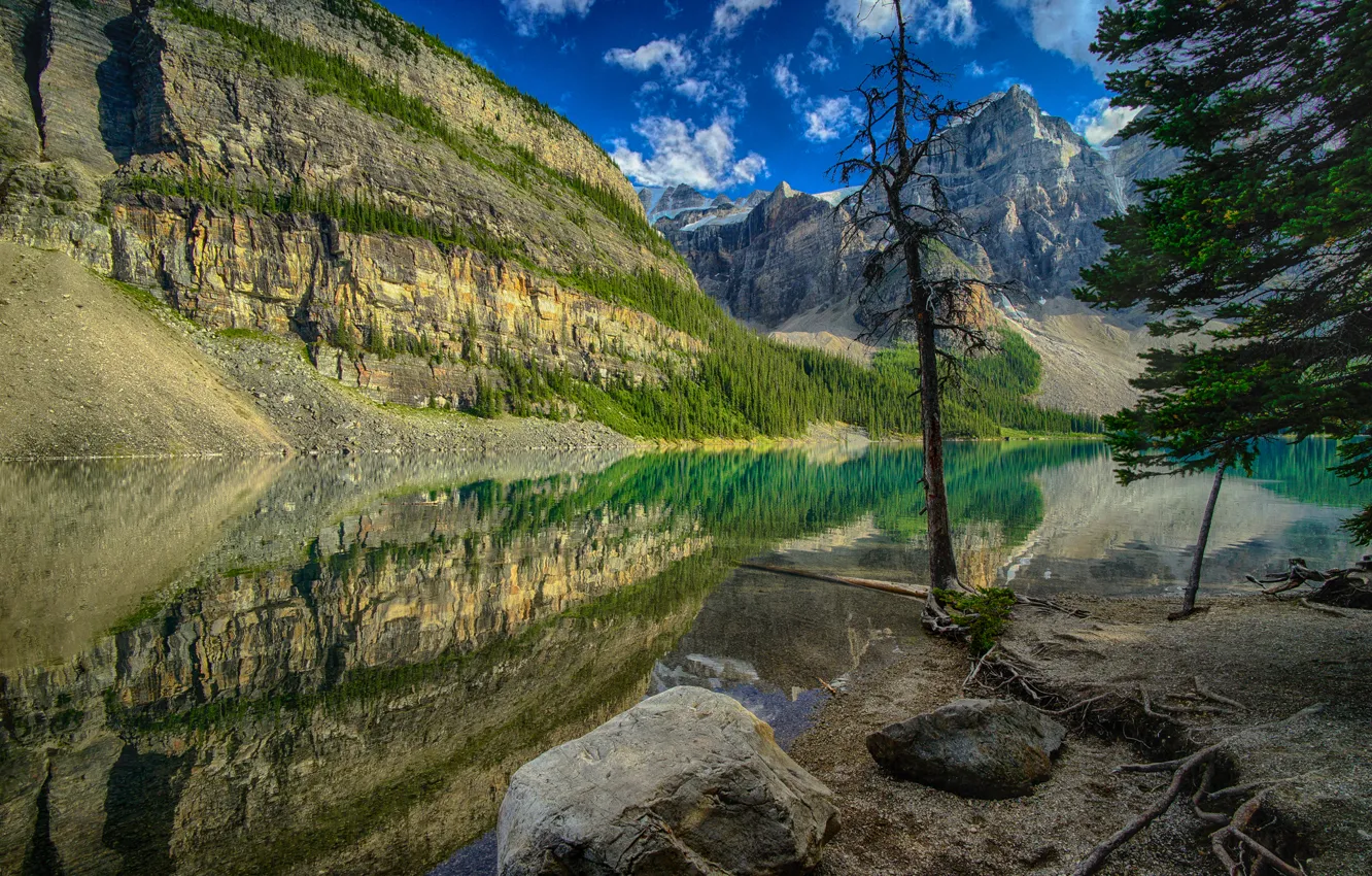 Фото обои деревья, горы, озеро, отражение, камни, Канада